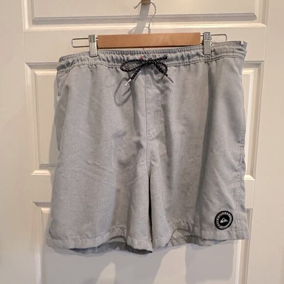 Quiksilver Men’s Active Volleyshorts - Picture 1 of 4